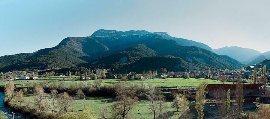Leyendas Del Pirineo ฟิสกาล ภายนอก รูปภาพ